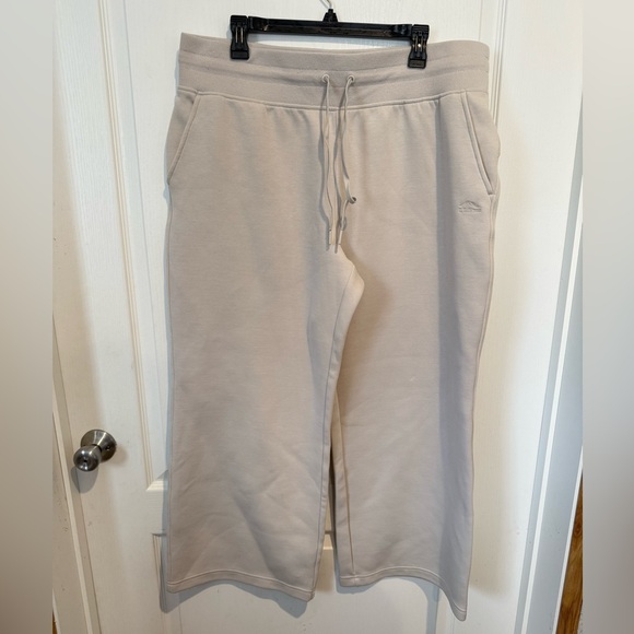 L.L. Bean Pants - L.L. Bean beige Sweatpants